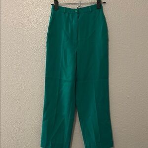 Green high waisted trousers